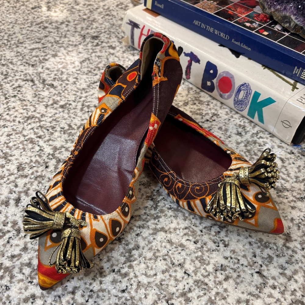 J Crew Pointed Toe Flats print